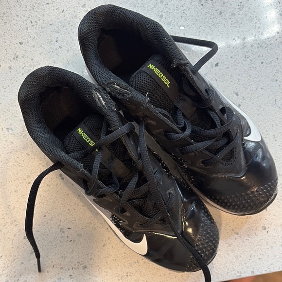 Nike Black and Gray baseball cleats size youth 13C - Picture 10 of 10